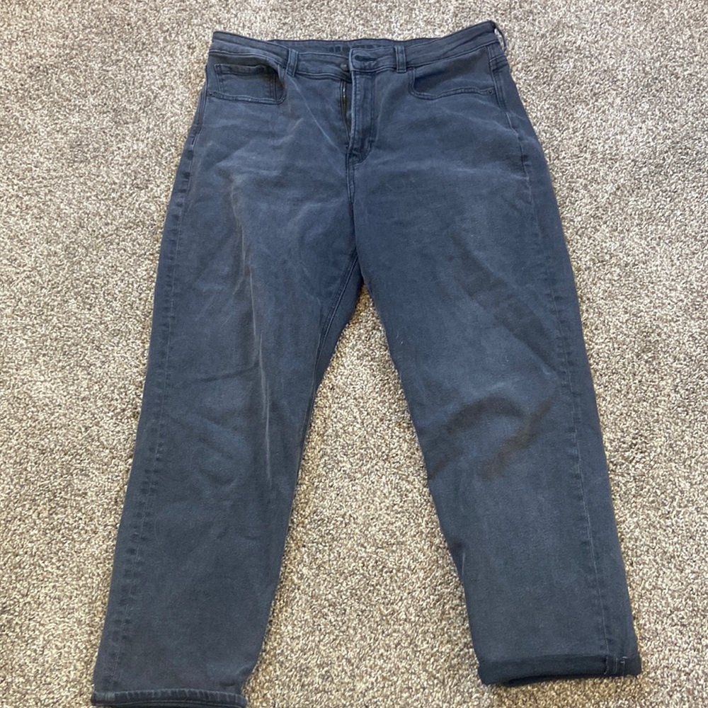 American eagle mom jean